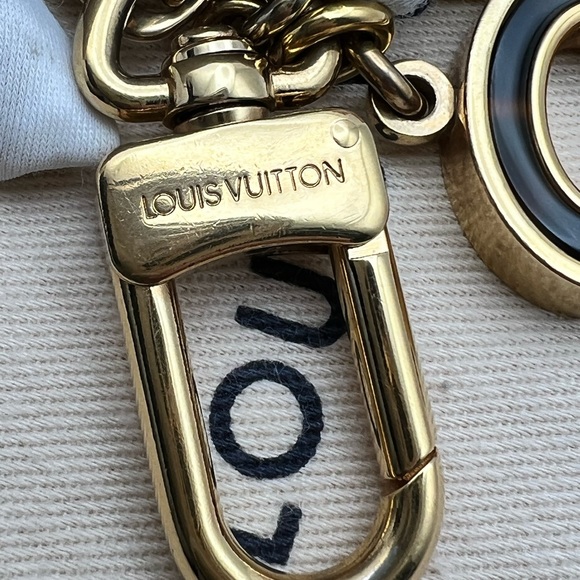 LOUIS VUITTON Porte Cles Confidence Bag Charm Key Ring Gold Metallic M65088 - Picture 12 of 17